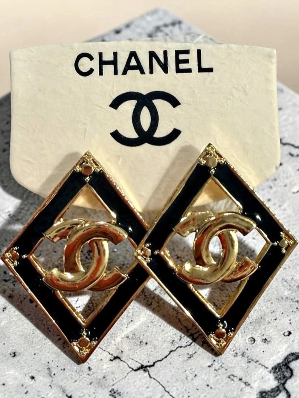 CC Logo Geometric Earrings in Black & Gold | New